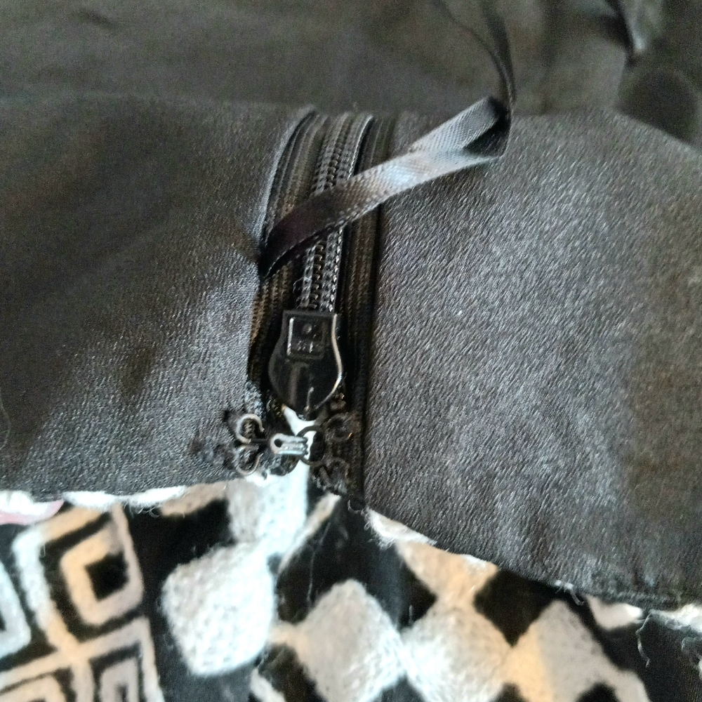 Mare Mare Loki print black and white lined mini skirt M - Picture 4 of 6